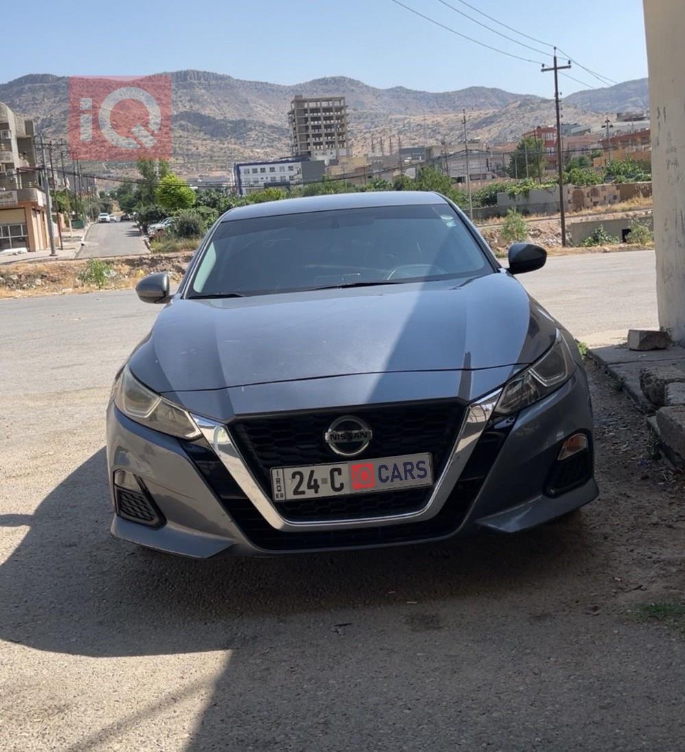 نيسان ألتيما